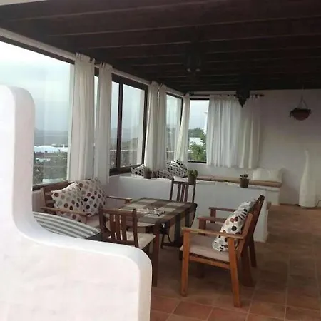 Sleeps 2 Pool Wifi T691364 Holiday home