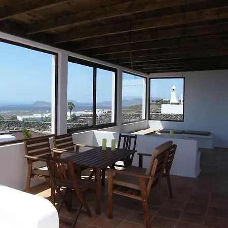 Sleeps 2 Pool Wifi T691364 *
