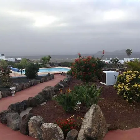 Holiday home Sleeps 2 Pool Wifi T691364